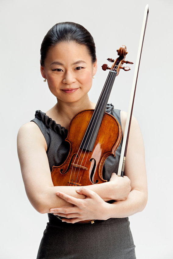 The violinist Midori will perform at the Shandelee Music Festival on August 9 and 10.